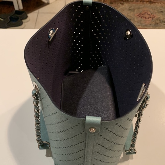 Beautiful Channel Tote Special Limited Edition!!! - Picture 12 of 15